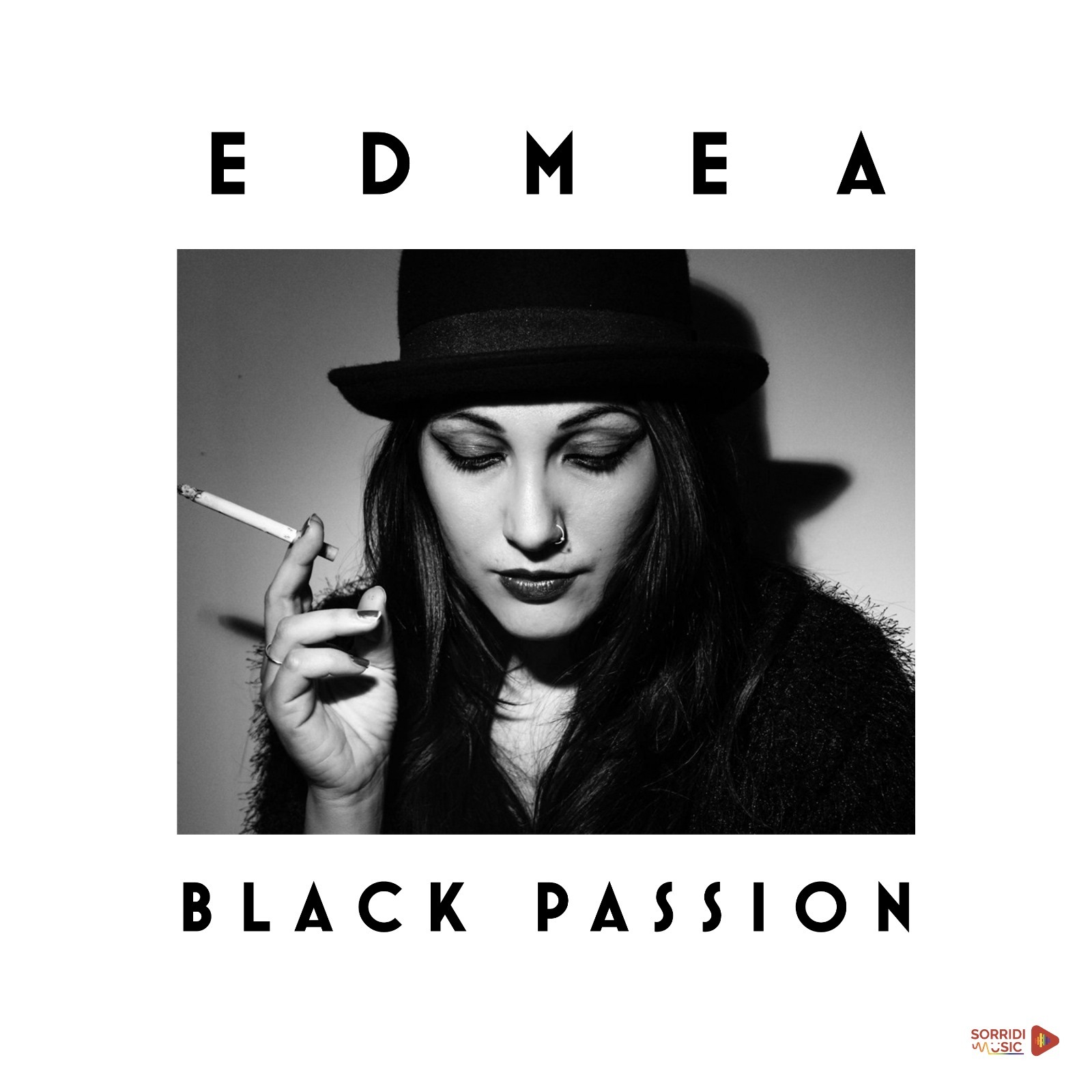 Paola Edmea Isaja presenta il suo album Black Passion